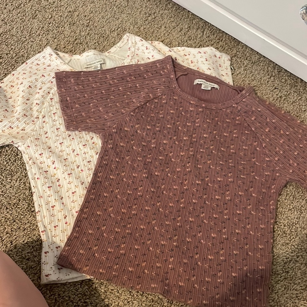 American eagle top bundle, you can offer for one if you would like